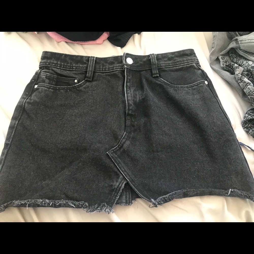 zara black denim skirt size small